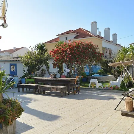 Hostel Portuguese Loveboat *