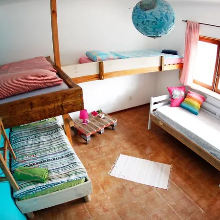 Portuguese Loveboat Hostel *